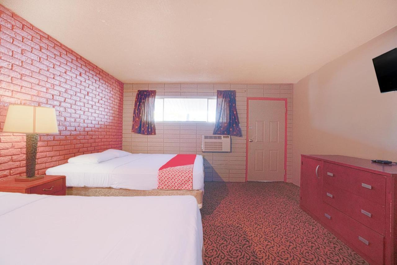 Town & Country Motel Bossier City By Oyo Exteriör bild