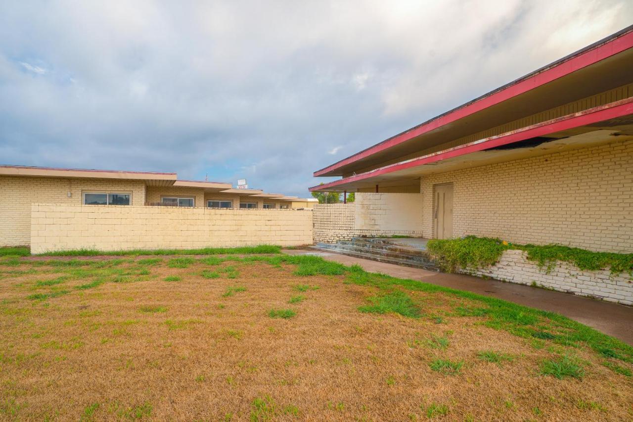 Town & Country Motel Bossier City By Oyo Exteriör bild